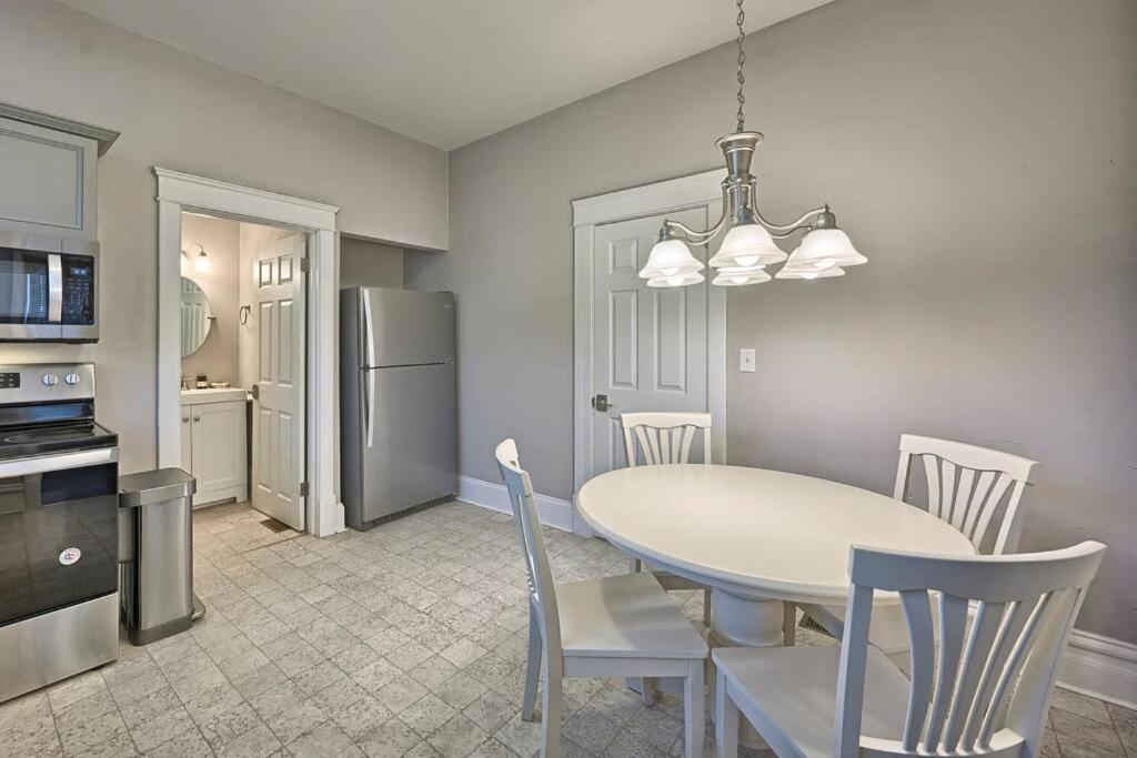 Suites On Seneca - Lovely 2 Bed 1 Bath Apartment Harrisburg Exterior photo